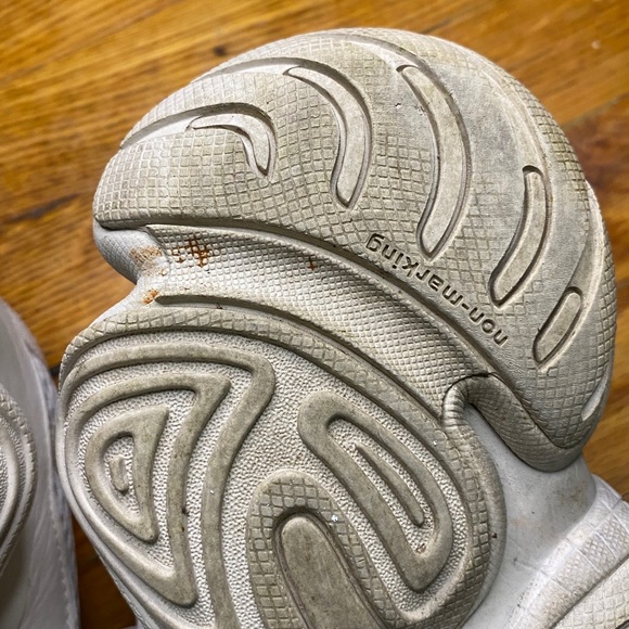 Yeezy 500’s - Picture 3 of 8